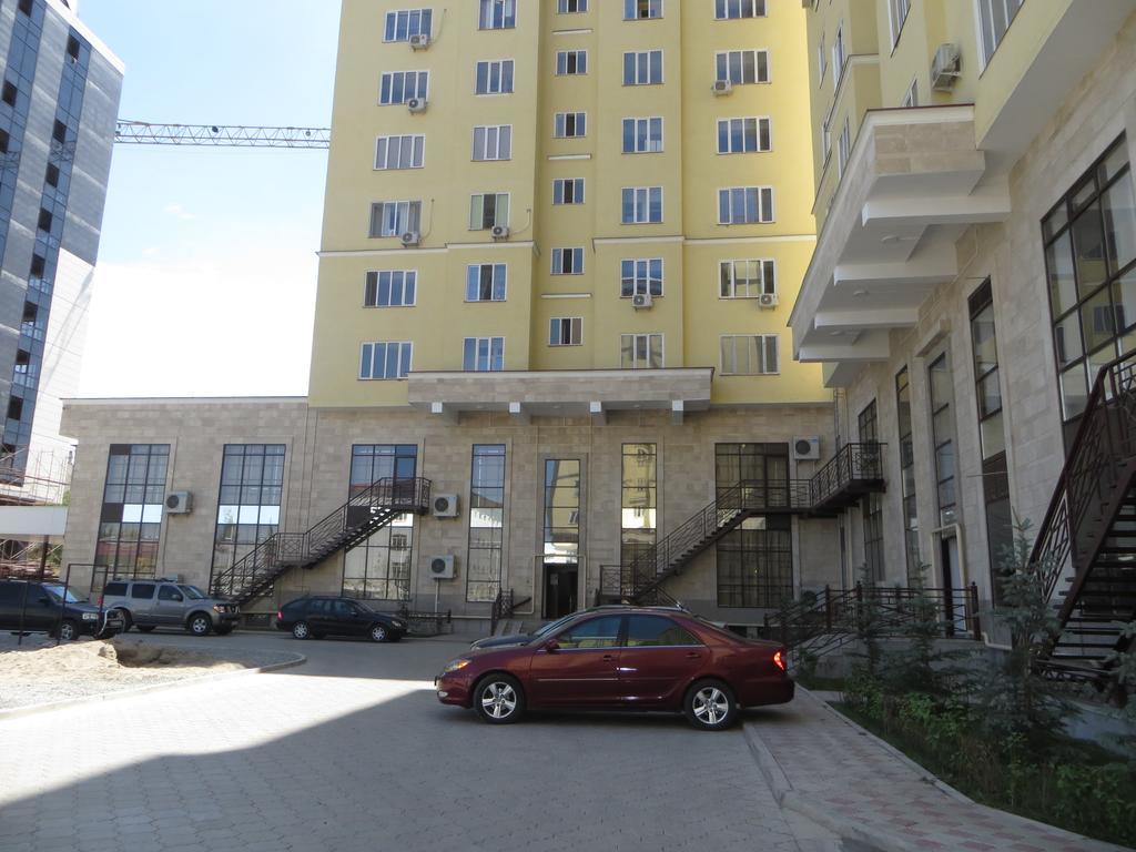 Maximus Apartament Bischkek Exterior foto